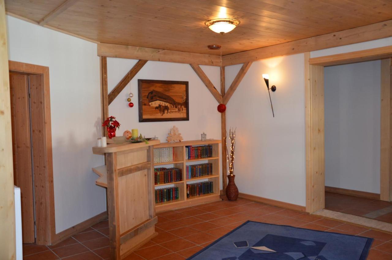 Pension Zum Schreiner Hermagor-Pressegger See Exterior photo