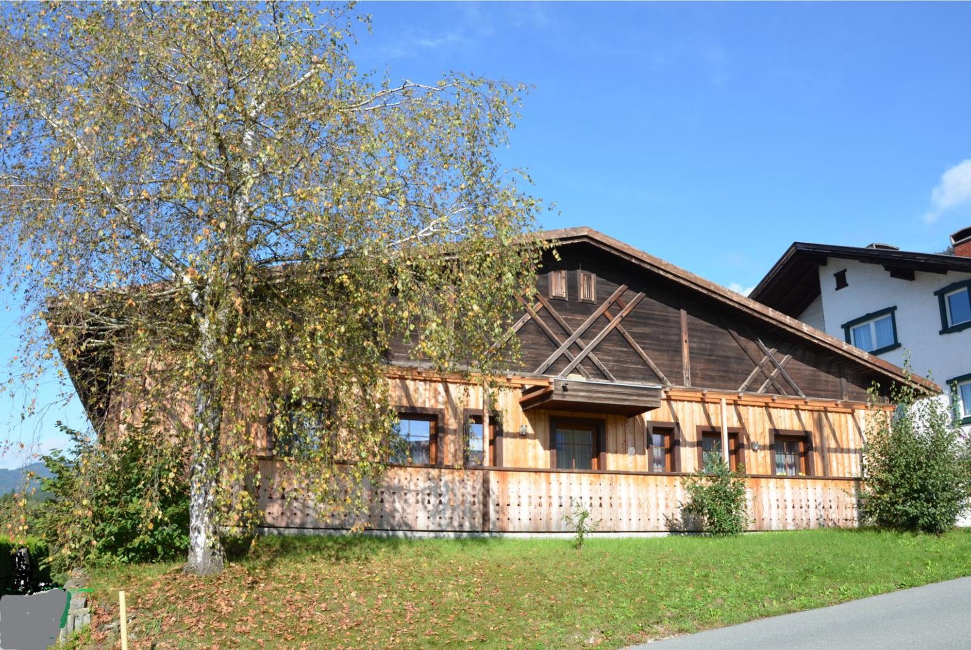 Pension Zum Schreiner Hermagor-Pressegger See Exterior photo