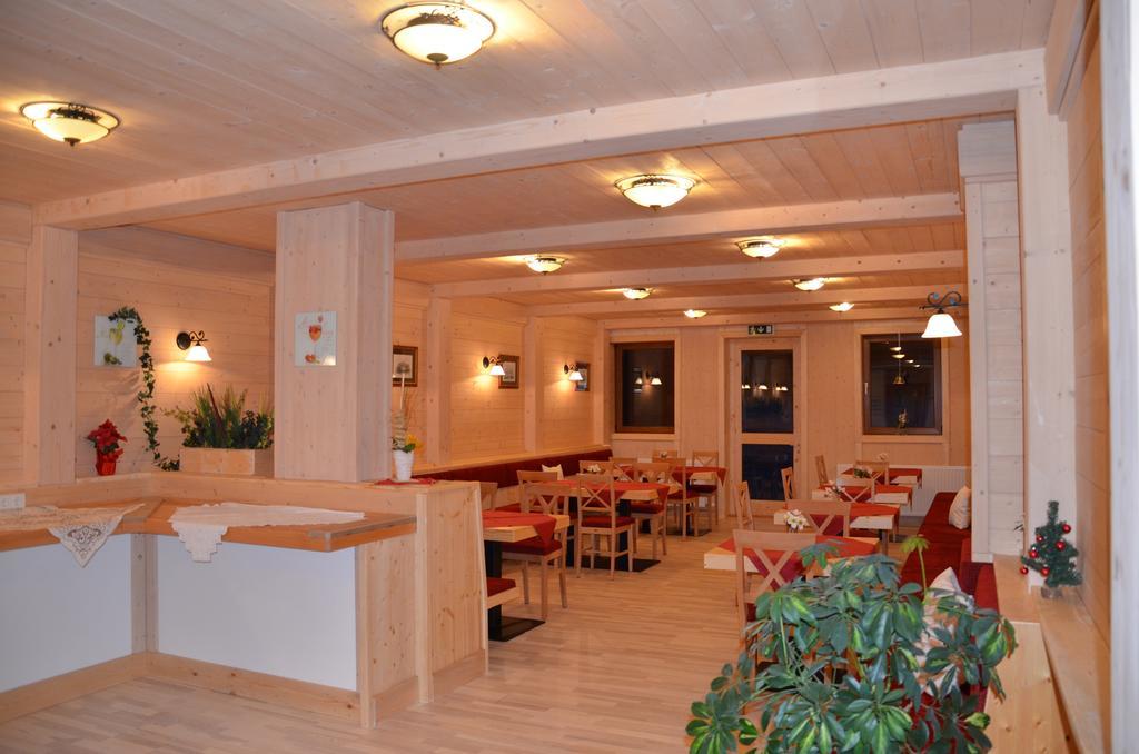 Pension Zum Schreiner Hermagor-Pressegger See Exterior photo