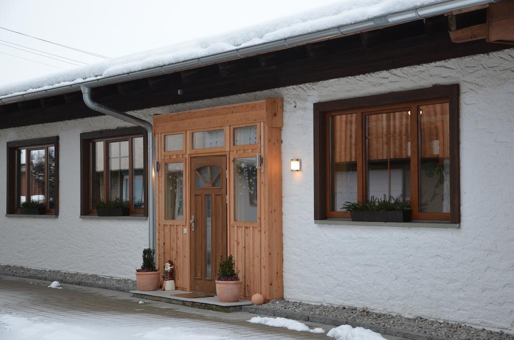Pension Zum Schreiner Hermagor-Pressegger See Exterior photo