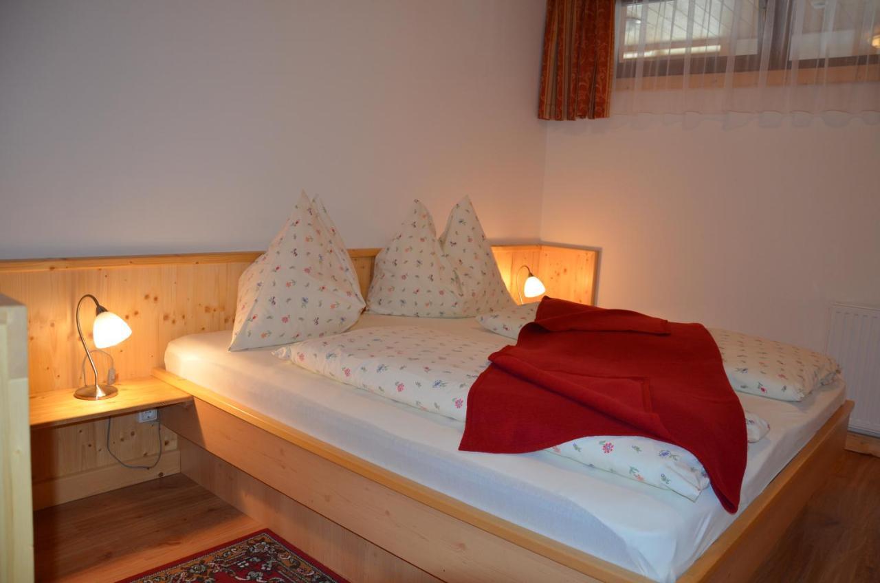 Pension Zum Schreiner Hermagor-Pressegger See Exterior photo